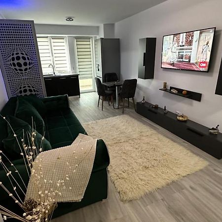 Apartament Lux Bacovia 2 Apartment Bacau Ngoại thất bức ảnh
