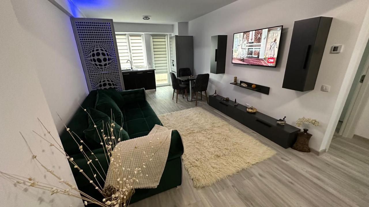 Apartament Lux Bacovia 2 Apartment Bacau Ngoại thất bức ảnh